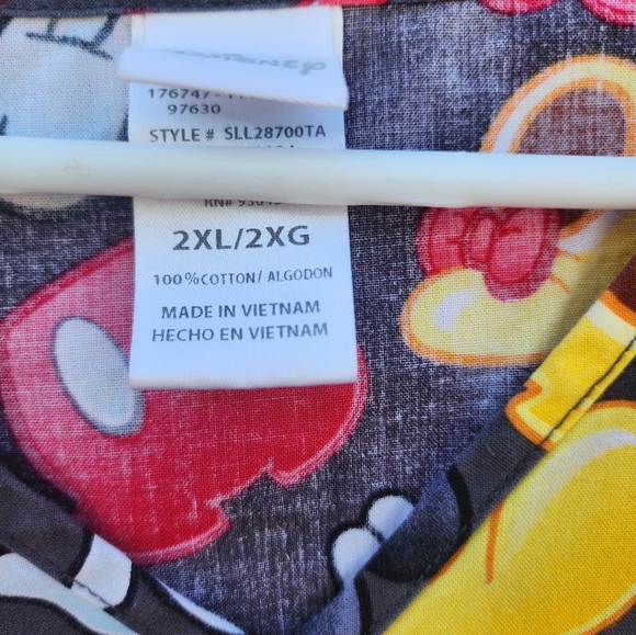 Scrub top - Picture 2 of 2